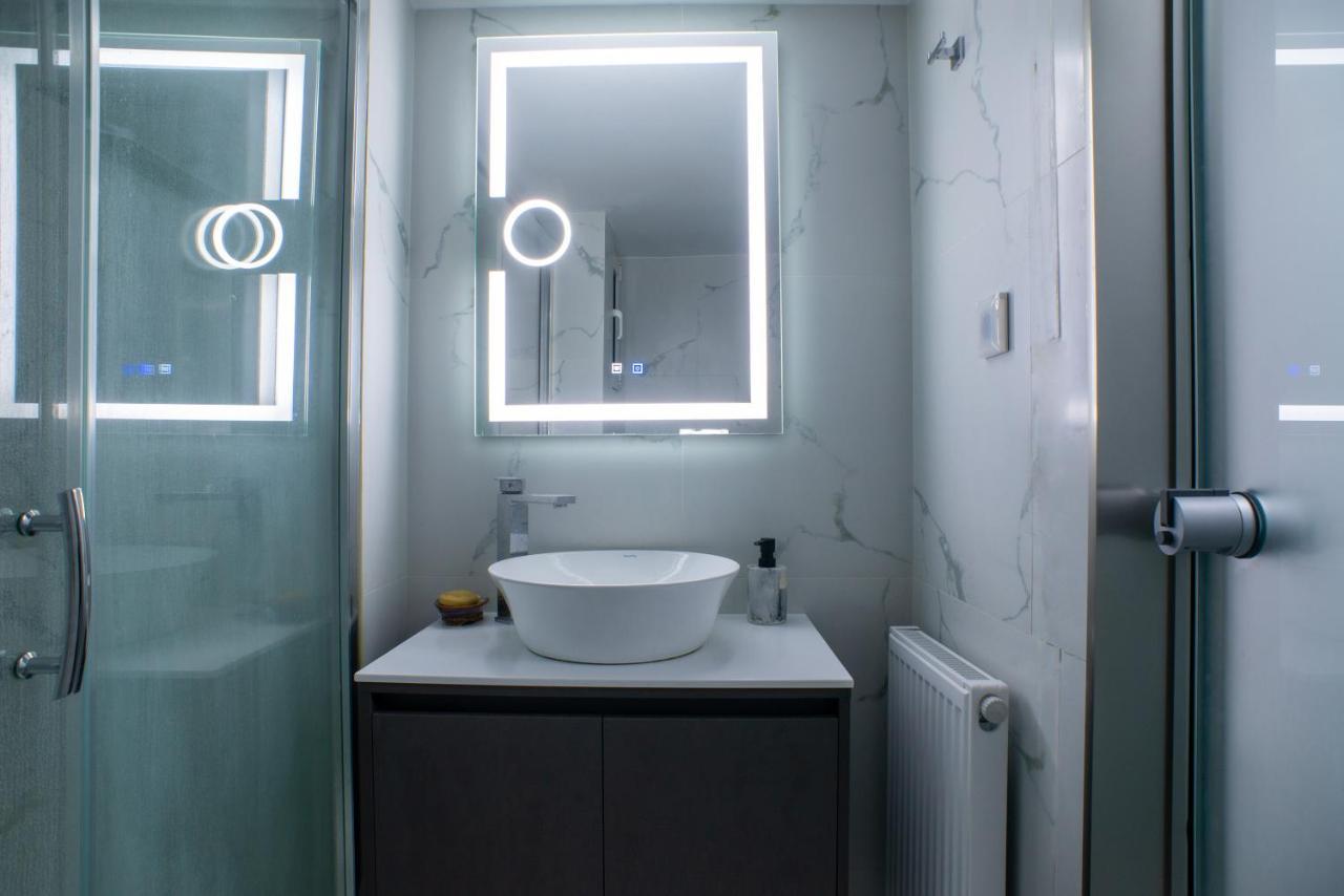 Modern-Lux Central 1 Bedroom Condo Athena Bagian luar foto